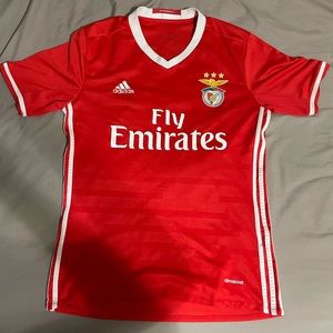 Mens medium benfica jersey